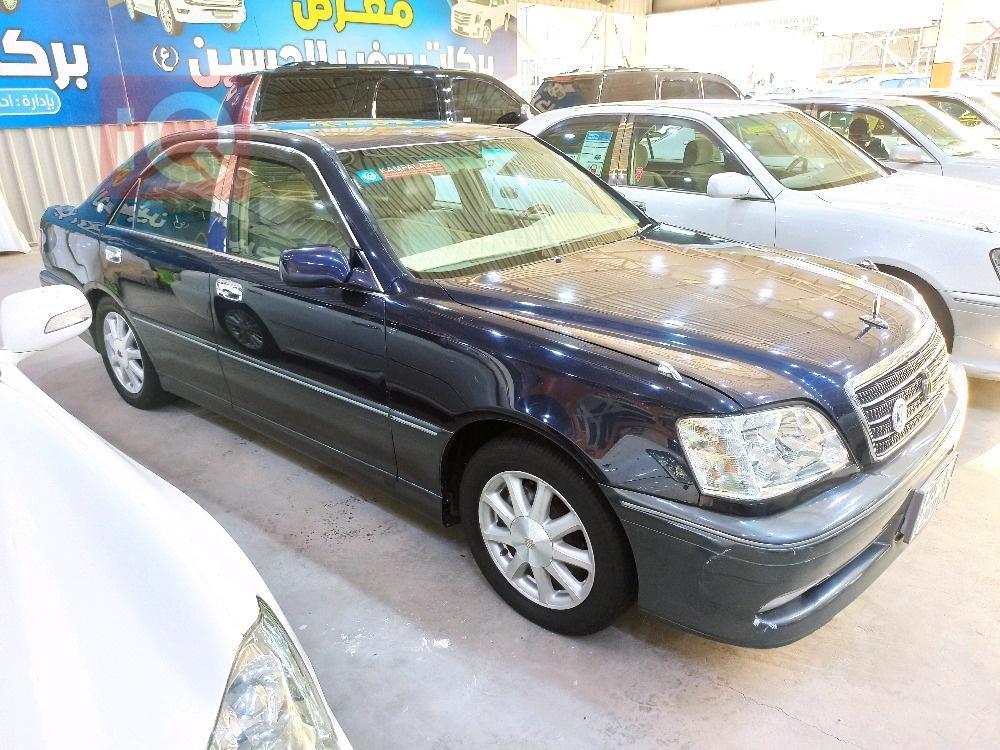 تۆیۆتا کراون